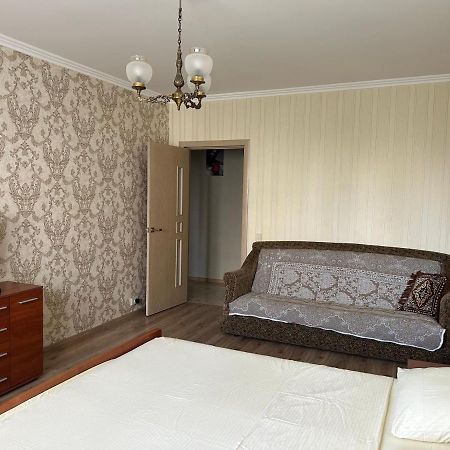 Apartments Kharkivs'Ke Highway Kiew Exterior foto